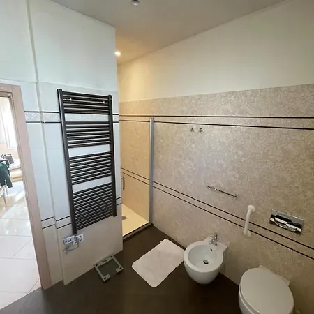 L'azura Front De Golf Juan Villa