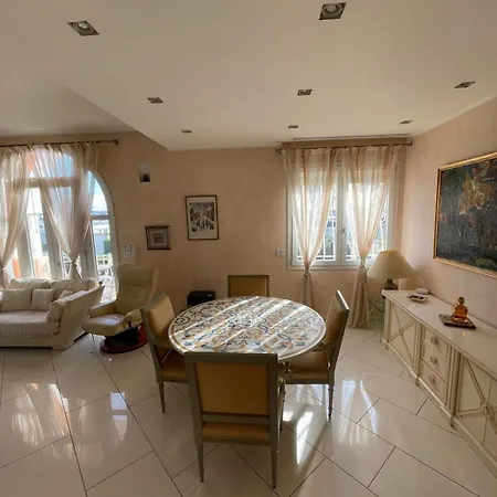 L'azura Front De Golf Juan Villa Vallauris